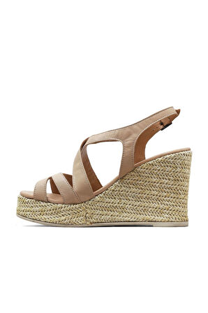 Bueno Shoes Bej Deri Kadın Dolgu Topuklu Sandalet 01wq7300