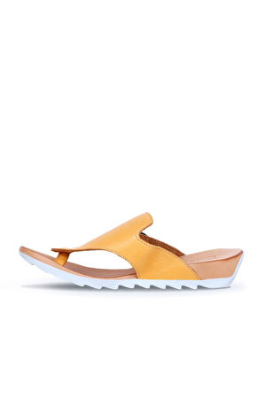 Bueno Shoes Sarı Deri Kadın Parmak Arası Terlik 01we0604