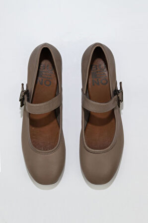 Bueno Shoes Gri Deri Kadın Düz Babet 01ws4409