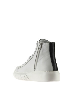 Bueno Shoes Beyaz Siyah Deri Kadın Baskılı Spor Bot 01wu1300