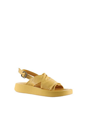 Bueno Shoes Sarı Deri Kadın Dolgu Topuklu Sandalet 01wu4620