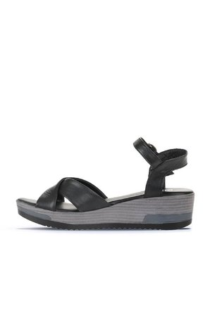 Bueno Shoes Siyah Deri Kadın Dolgu Topuklu Sandalet 01wl3303