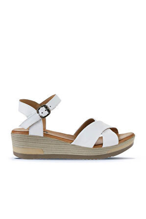 Bueno Shoes Beyaz Deri Kadın Dolgu Topuklu Sandalet 01wl3303