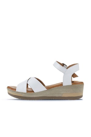 Bueno Shoes Beyaz Deri Kadın Dolgu Topuklu Sandalet 01wl3303