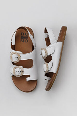 Bueno Shoes Beyaz Deri Kadın Parmak Arası Sandalet 01wu4223