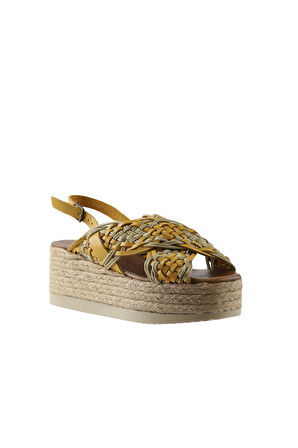 Bueno Shoes Sarı Deri Kadın Dolgu Topuklu Sandalet 01wu6115