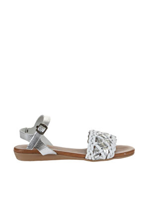 Bueno Shoes Beyaz Gümüş Parlak Deri Kadın Düz Sandalet 01wu7449