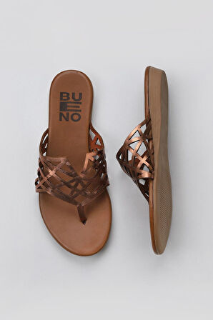 Bueno Shoes Taba Parlak Deri Kadın Parmak Arası Terlik 01wu7460