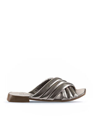 Bueno Shoes Gümüş Parlak Deri Kadın Düz Terlik 01wu1803