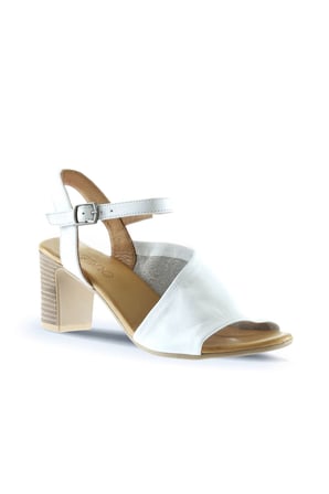 Bueno Shoes Beyaz Deri Kadın Topuklu Sandalet 01wn1519