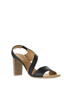 Bueno Shoes Siyah Deri Kadın Topuklu Sandalet 01wn4100
