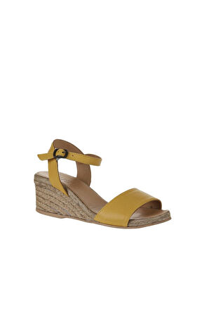 Bueno Shoes Sarı Deri Kadın Dolgu Topuklu Sandalet 01ws10304