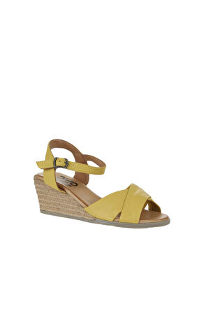 Bueno Shoes Sarı Deri Kadın Dolgu Topuklu Sandalet 01ws11100