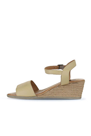 Bueno Shoes Sarı Deri Kadın Dolgu Topuklu Sandalet 01ws11101