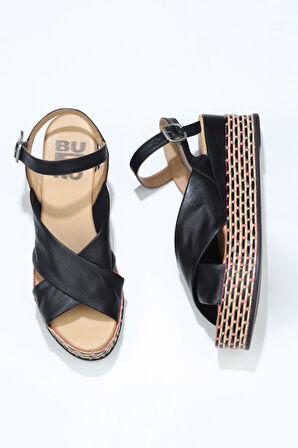 Bueno Shoes Siyah Sole Deri Kadın Dolgu Topuklu Sandalet 01wq5901