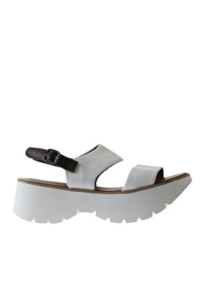 Bueno Shoes Beyaz Deri Kadın Dolgu Topuklu Sandalet 01wu11400