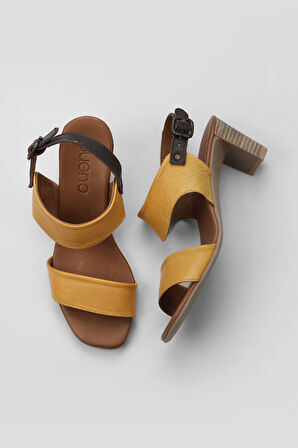 Bueno Shoes Sarı Deri Kadın Topuklu Sandalet 01wu11100