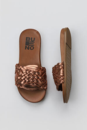 Bueno Shoes Bakır Parlak Deri Kadın Düz Terlik 01wu4233