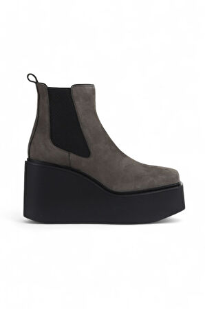 Bueno Shoes Gri Koyu Nubuk Kadın Dolgu Topuklu Bot 01wv1700