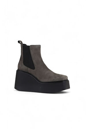 Bueno Shoes Gri Koyu Nubuk Kadın Dolgu Topuklu Bot 01wv1700