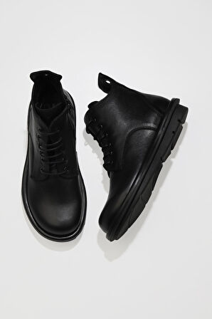 Bueno Shoes Siyah Deri Kadın Düz Bot 01wv7504