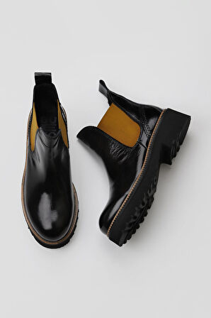 Bueno Shoes Siyah Kırışık Rugan Kadın Düz Bot 01wt0801