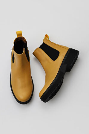 Bueno Shoes Sarı Flotter Deri Kadın Düz Bot 01wr4900