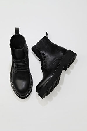 Bueno Shoes Siyah Flotter Deri Kadın Düz Bot 01wr3405