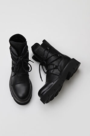 Bueno Shoes Siyah Flotter Deri Kadın Düz Bot 01wr3410