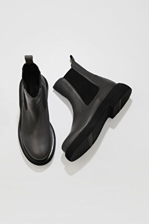Bueno Shoes Gri Koyu Deri Kadın Düz Bot 01wt0508