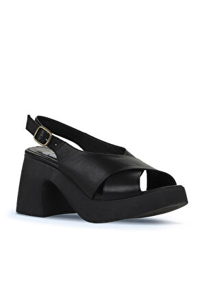 Bueno Shoes Siyah Deri Kadın Dolgu Topuklu Ayakkabı 01wy12202