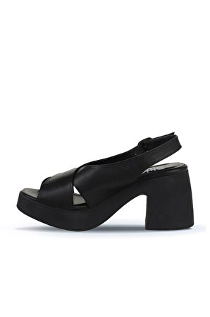 Bueno Shoes Siyah Deri Kadın Dolgu Topuklu Ayakkabı 01wy12202