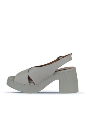 Bueno Shoes Ekru Deri Kadın Dolgu Topuklu Ayakkabı 01wy12202