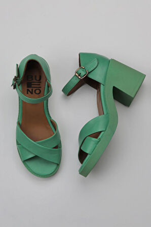 Bueno Shoes Yeşil Koyu Deri Kadın Topuklu Sandalet 01wy12501