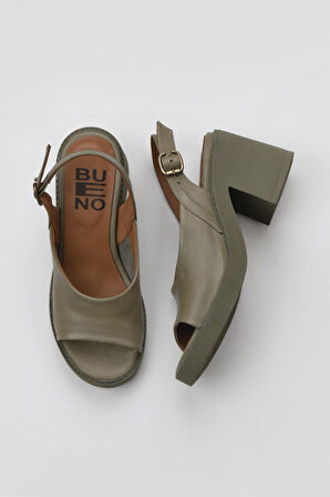 Bueno Shoes Haki Deri Kadın Topuklu Sandalet 01wy12503