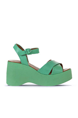 Bueno Shoes Yeşil Koyu Deri Kadın Dolgu Topuklu Sandalet 01wy9001