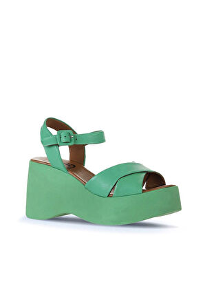 Bueno Shoes Yeşil Koyu Deri Kadın Dolgu Topuklu Sandalet 01wy9001