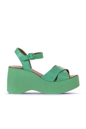 Bueno Shoes Yeşil Koyu Deri Kadın Dolgu Topuklu Sandalet 01wy9001