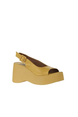 Bueno Shoes Sarı Deri Kadın Dolgu Topuklu Sandalet 01wy9002
