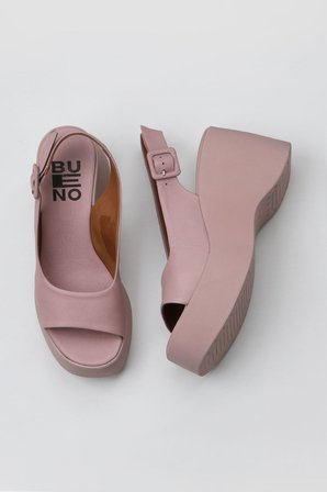 Bueno Shoes Gül Kurusu Deri Kadın Dolgu Topuklu Sandalet 01wy9002