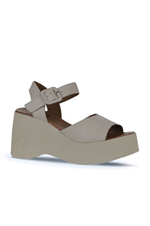 Bueno Shoes Krem Deri Kadın Dolgu Topuklu Ayakkabı 01wy9009