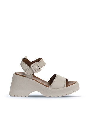 Bueno Shoes Krem Deri Kadın Dolgu Topuklu Sandalet 01wy12600