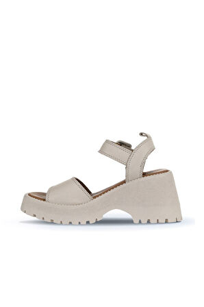 Bueno Shoes Krem Deri Kadın Dolgu Topuklu Sandalet 01wy12600