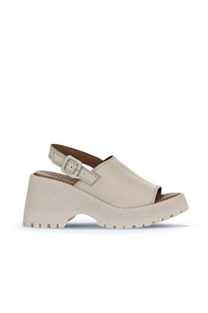 Bueno Shoes Krem Deri Kadın Dolgu Topuklu Sandalet 01wy12601