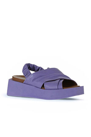 Bueno Shoes Lila Deri Kadın Dolgu Topuklu Sandalet 01wy5901