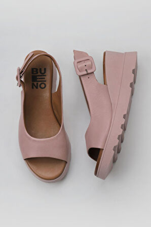 Bueno Shoes Gül Kurusu Deri Kadın Dolgu Topuklu Sandalet 01wy8600