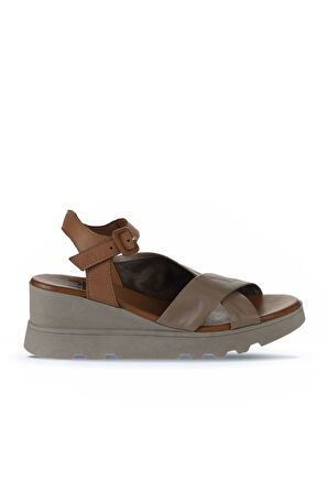Bueno Shoes Gri Kahve Deri Kadın Dolgu Topuklu Sandalet 01wy8601