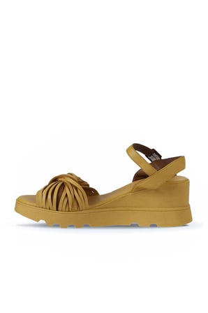 Bueno Shoes Sarı Deri Kadın Dolgu Topuklu Sandalet 01wy8609