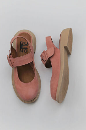 Bueno Shoes Pembe Nubuk Kadın Düz Sandalet 01wy8702