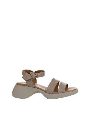 Bueno Shoes Gri Deri Kadın Dolgu Topuklu Sandalet 01wy9302